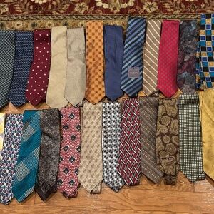 Lot of 36 men’s ties including Brooks Brothers, Kenneth Cole and Versa